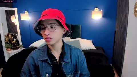  ..  .. online show from 03/09/25, 03:22