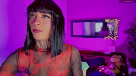  ..  .. online show from 11/25/25, 02:55