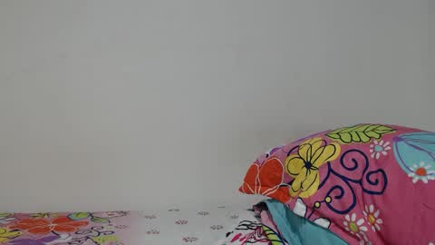 I am everything. Your highness queen  goddess mistress god daddy mommy boss master.  you will address me as such online show from 01/15/26, 07:17