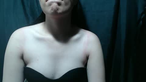 Snapshot of bitchy_asiantomboy chatting on 11/17/25, 04:57 bitchy_asiantomboy online show from 11/17/25, 04:57