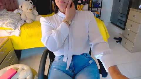 Snapshot of bittermomxxx chatting on 04/21/26, 04:56 bittermomxxx online show from 04/21/26, 04:56