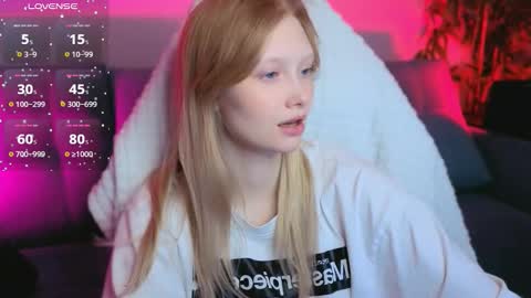 Julia online show from 09/16/25, 02:56