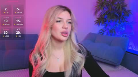 Julia online show from 04/15/26, 05:36