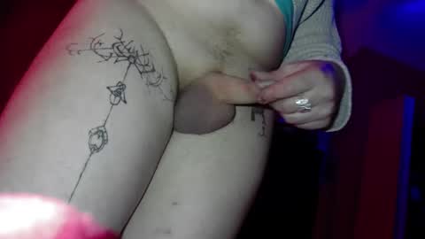 Snapshot of bjornlovesza chatting on 01/04/25, 04:12 B Misty online show from 01/04/25, 04:12