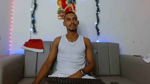 black_daddy01 online show from 12/03/24, 12:24