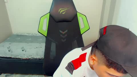 Black diamondd  online show from 04/18/26, 10:32