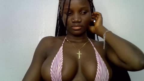 Snapshot of black_ebonyqueen chatting on 09/11/25, 11:49 Esthy online show from 09/11/25, 11:49