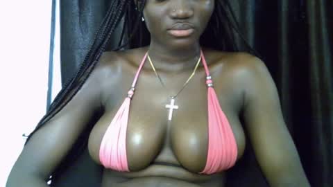 Snapshot of black_ebonyqueen chatting on 09/23/25, 08:39 Esthy online show from 09/23/25, 08:39