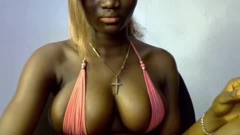Snapshot of black_ebonyqueen chatting on 10/15/25, 08:14 Esthy online show from 10/15/25, 08:14