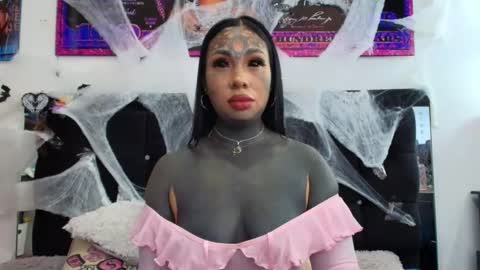 karenth soto online show from 10/29/25, 07:37