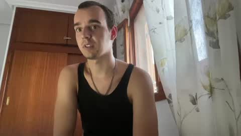 Snapshot of black_horizon_2029 chatting on 07/13/26, 07:16 Robert online show from 07/13/26, 07:16