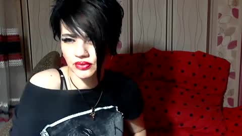 Snapshot of black_hot_01 chatting on 12/31/24, 12:21 black_hot_01 online show from 12/31/24, 12:21