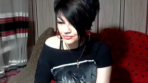 Snapshot of black_hot_01 chatting on 02/07/25, 12:31 black_hot_01 online show from 02/07/25, 12:31