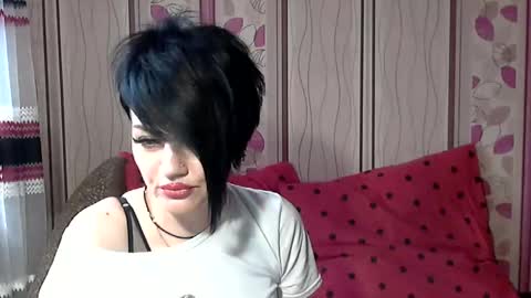 Snapshot of black_hot_01 chatting on 03/10/25, 09:32 black_hot_01 online show from 03/10/25, 09:32