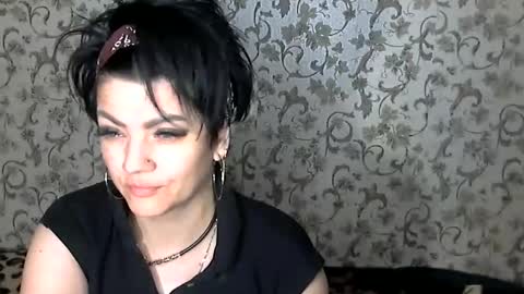 Snapshot of black_hot_01 chatting on 10/09/25, 01:25 black_hot_01 online show from 10/09/25, 01:25