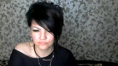 black_hot_01 online show from 10/20/25, 09:48