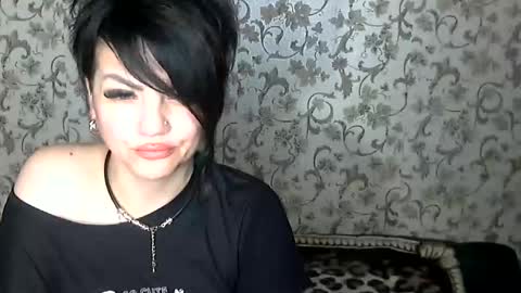 black_hot_01 online show from 10/27/25, 10:47