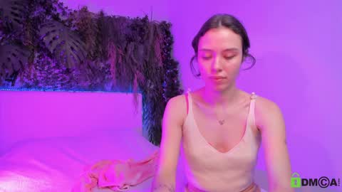 Snapshot of black_jenny chatting on 01/12/25, 01:37 Jenny online show from 01/12/25, 01:37