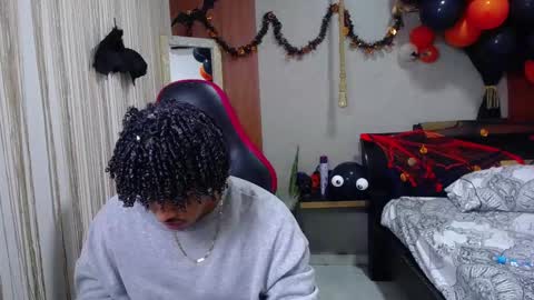 Snapshot of black_king_241 chatting on 10/27/25, 02:37 black_king_241 online show from 10/27/25, 02:37