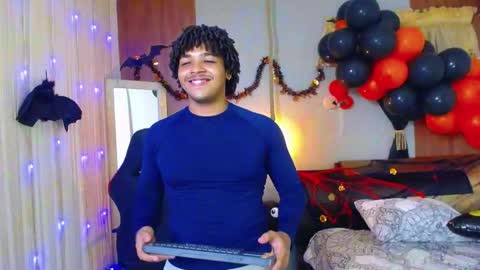 Snapshot of black_king_241 chatting on 10/30/25, 04:36 black_king_241 online show from 10/30/25, 04:36