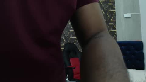 Snapshot of black_king_241 chatting on 11/12/25, 03:18 black_king_241 online show from 11/12/25, 03:18