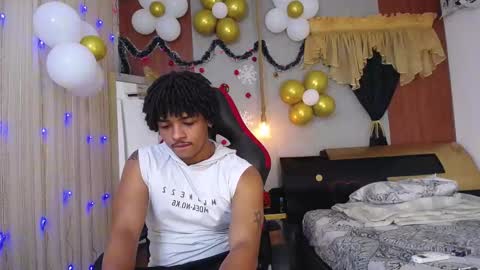 Snapshot of black_king_241 chatting on 11/13/25, 04:44 black_king_241 online show from 11/13/25, 04:44