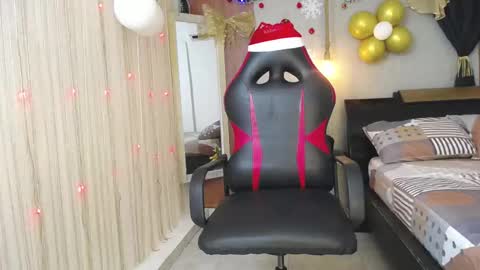 Snapshot of black_king_241 chatting on 11/19/25, 03:06 black_king_241 online show from 11/19/25, 03:06