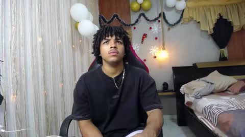 Snapshot of black_king_241 chatting on 12/02/25, 04:40 black_king_241 online show from 12/02/25, 04:40