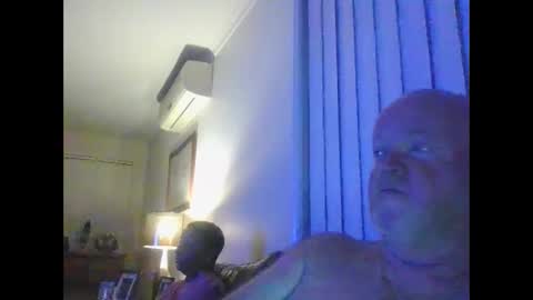 black_n_white4 online show from 03/01/25, 09:51