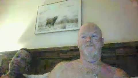Snapshot of black_n_white4 chatting on 01/14/26, 10:21 black_n_white4 online show from 01/14/26, 10:21