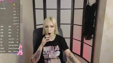 Emily online show from 04/26/26, 08:23