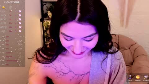 Snapshot of black_pant3r chatting on 01/08/25, 05:48 Mon Mon online show from 01/08/25, 05:48