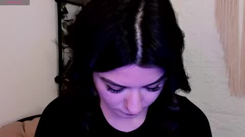 Snapshot of black_pant3r chatting on 02/12/25, 02:35 Mon Mon online show from 02/12/25, 02:35