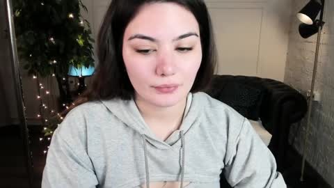 Mon Mon online show from 04/03/26, 02:42