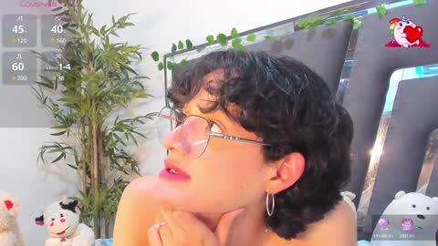 Snapshot of black_rose02 chatting on 01/29/25, 02:53 B L A C K R O S E online show from 01/29/25, 02:53