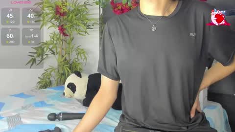 Snapshot of black_rose02 chatting on 02/22/25, 11:35 B L A C K R O S E online show from 02/22/25, 11:35