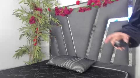 Snapshot of black_rose02 chatting on 03/07/25, 11:29 B L A C K R O S E online show from 03/07/25, 11:29