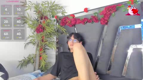 Snapshot of black_rose02 chatting on 03/09/25, 05:49 B L A C K R O S E online show from 03/09/25, 05:49