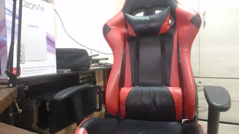 Black online show from 02/19/26, 02:24