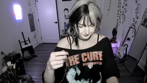 Ella online show from 01/18/26, 02:04