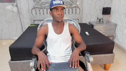 Snapshot of blackbiecock chatting on 02/25/25, 03:31 blackbiecock online show from 02/25/25, 03:31