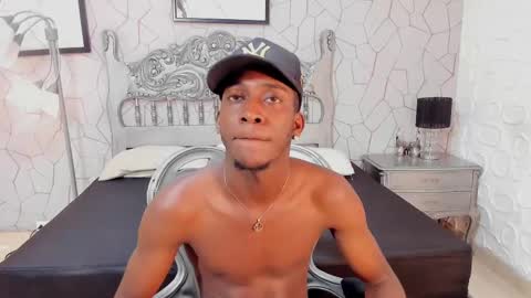 Snapshot of blackbiecock chatting on 02/28/25, 04:10 blackbiecock online show from 02/28/25, 04:10