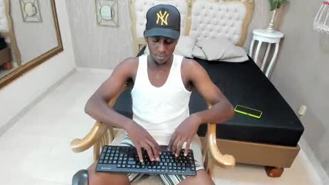 Snapshot of blackbiecock chatting on 03/01/25, 12:50 blackbiecock online show from 03/01/25, 12:50