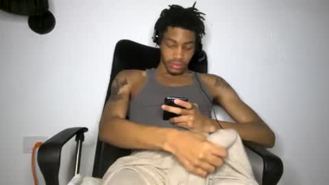 Snapshot of blackbulltitus chatting on 06/17/26, 12:57 BlackBullTitus online show from 06/17/26, 12:57