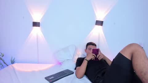 Snapshot of blacke1 chatting on 02/25/26, 02:21 blacke online show from 02/25/26, 02:21