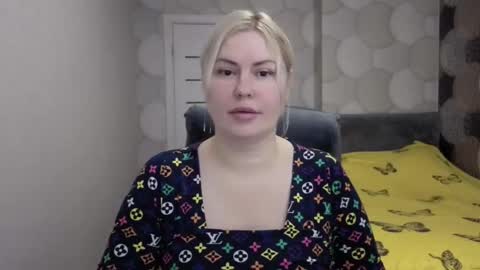 Snapshot of blackeyes11 chatting on 11/29/25, 11:30 blackeyes11 online show from 11/29/25, 11:30