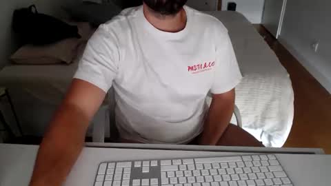 Snapshot of blackfox33 chatting on 09/12/25, 11:43 blackfox33 online show from 09/12/25, 11:43