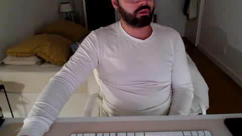 Snapshot of blackfox33 chatting on 11/24/25, 12:49 blackfox33 online show from 11/24/25, 12:49