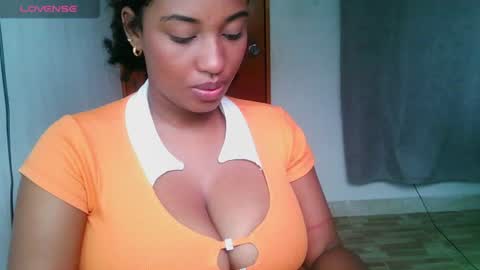 Snapshot of blackitybae chatting on 08/04/26, 01:25 Shophie White online show from 08/04/26, 01:25