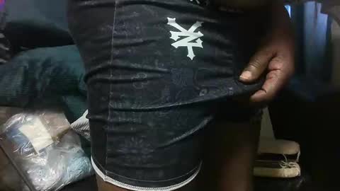 Snapshot of blackmanluv chatting on 02/07/26, 12:20 Me and her online show from 02/07/26, 12:20